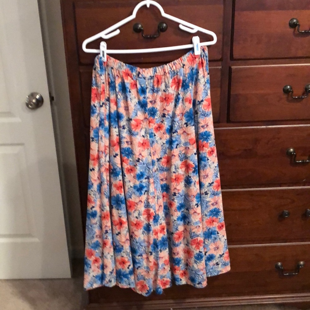 Women’s Maxi Skirt